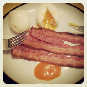 momofuku 5:10 eggs and bacon